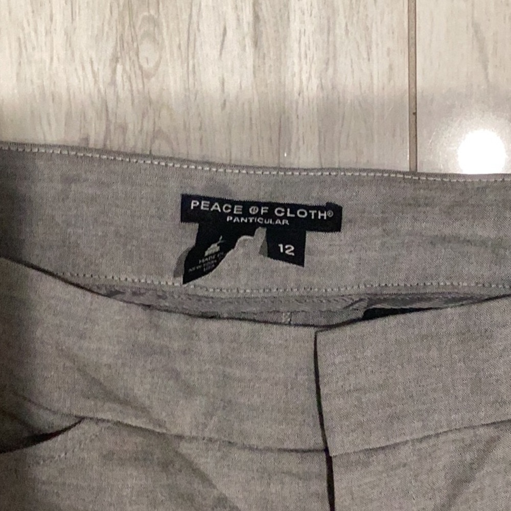 Gray Knee-Length Shorts - Picture 2 of 3